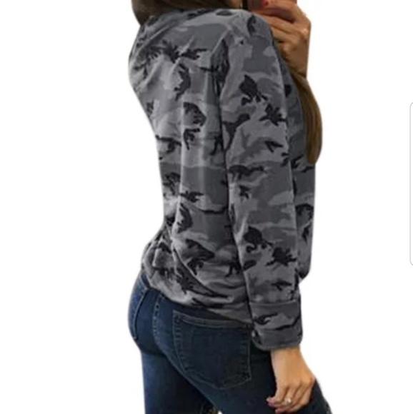 Camouflage Choker Long Sleeve Top - Picture 3 of 3